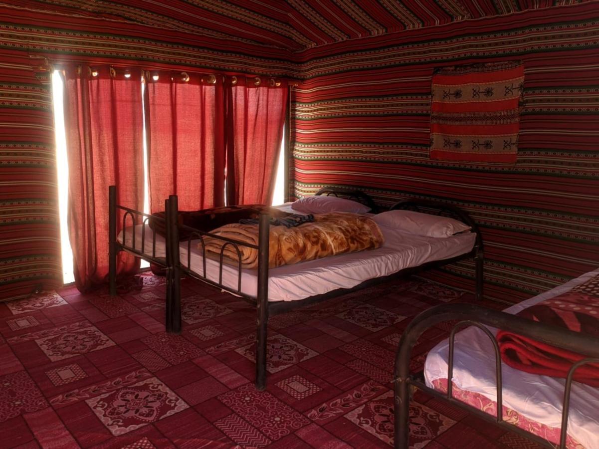 Beduin Star Trail Camp Bed & Breakfast วาดิรัม ภายนอก รูปภาพ
