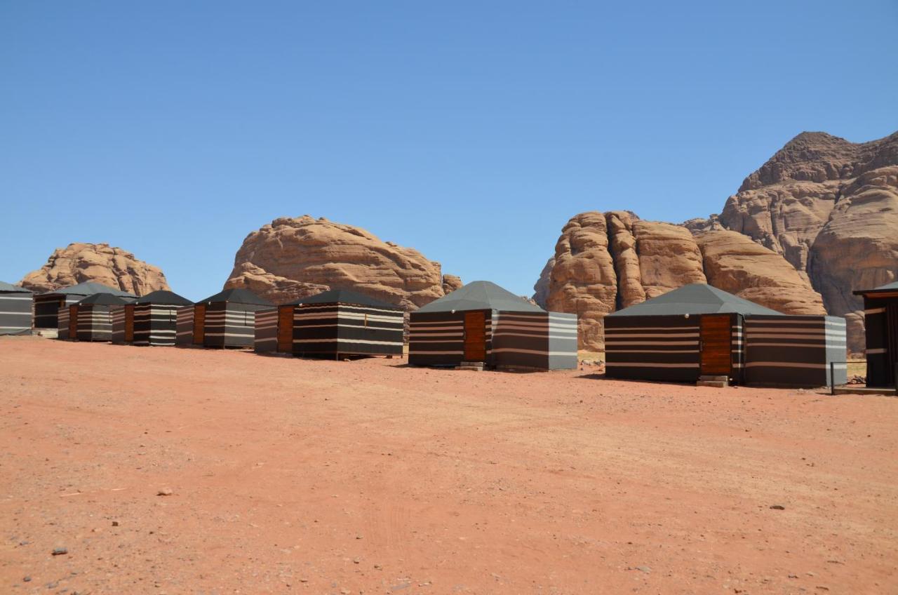 Beduin Star Trail Camp Bed & Breakfast วาดิรัม ภายนอก รูปภาพ