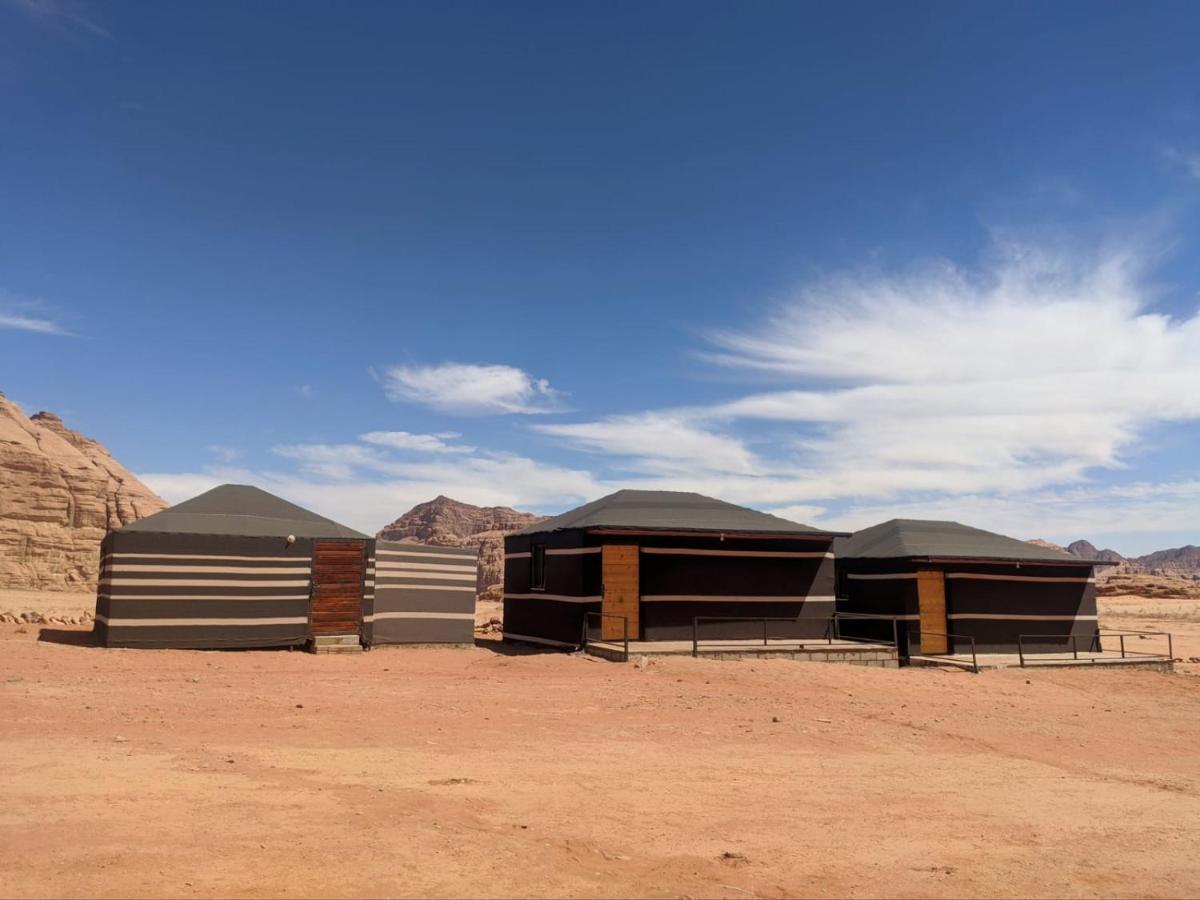 Beduin Star Trail Camp Bed & Breakfast วาดิรัม ภายนอก รูปภาพ