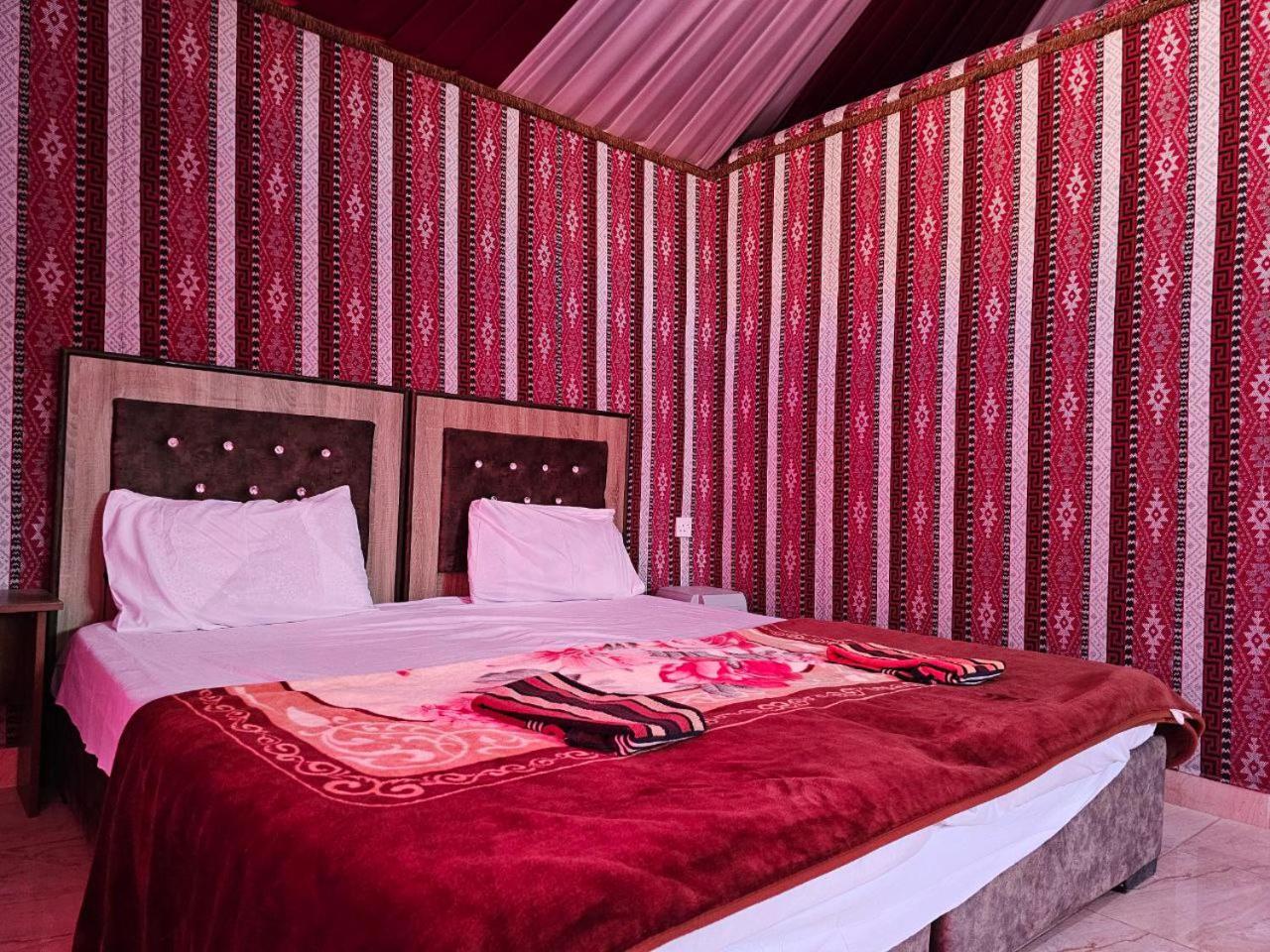 Beduin Star Trail Camp Bed & Breakfast วาดิรัม ภายนอก รูปภาพ