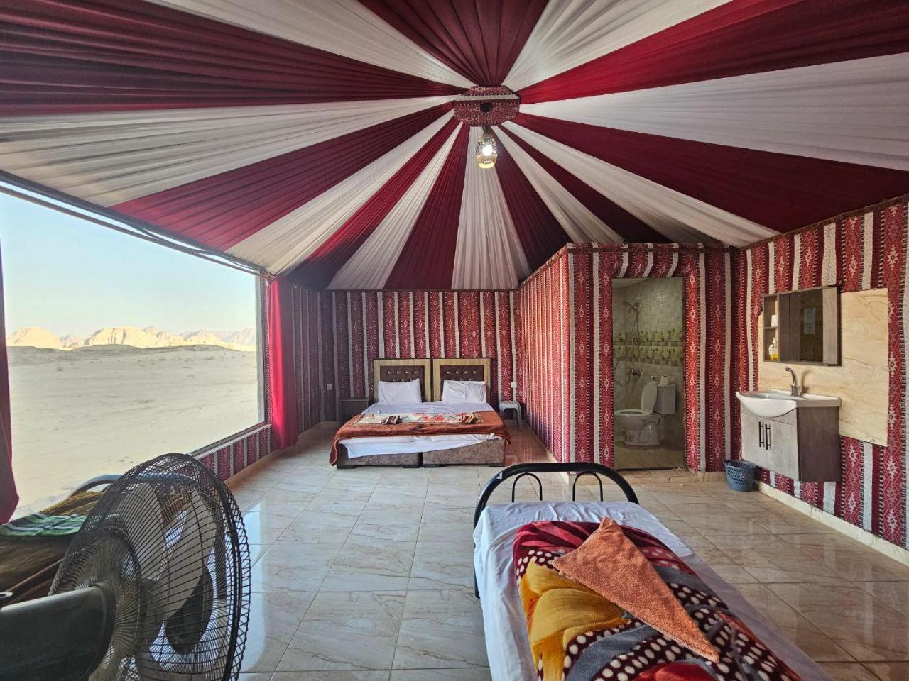 Beduin Star Trail Camp Bed & Breakfast วาดิรัม ภายนอก รูปภาพ