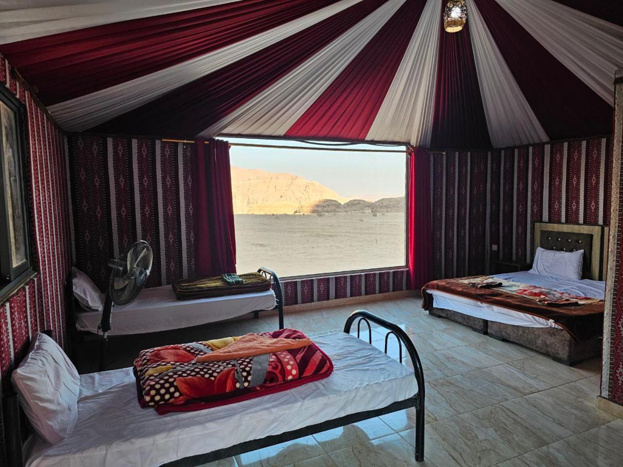Beduin Star Trail Camp Bed & Breakfast วาดิรัม ภายนอก รูปภาพ