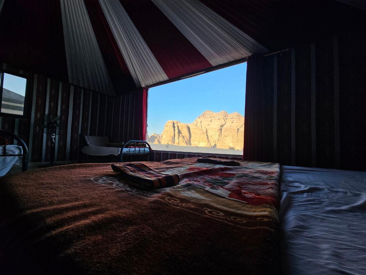 Beduin Star Trail Camp Bed & Breakfast วาดิรัม ภายนอก รูปภาพ
