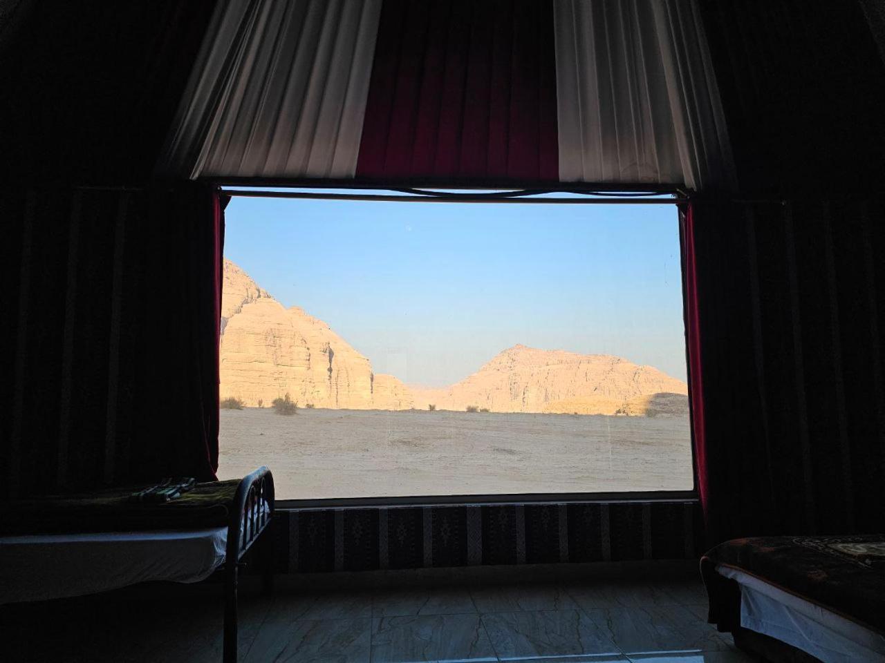 Beduin Star Trail Camp Bed & Breakfast วาดิรัม ภายนอก รูปภาพ